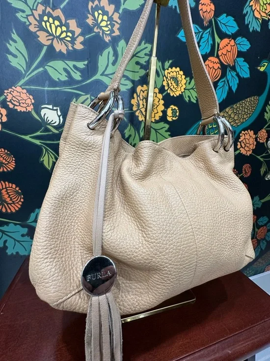 Furla Pebbled Leather Shoulder Tote Beige Tassel Made in Italy - Picture 5 of 12